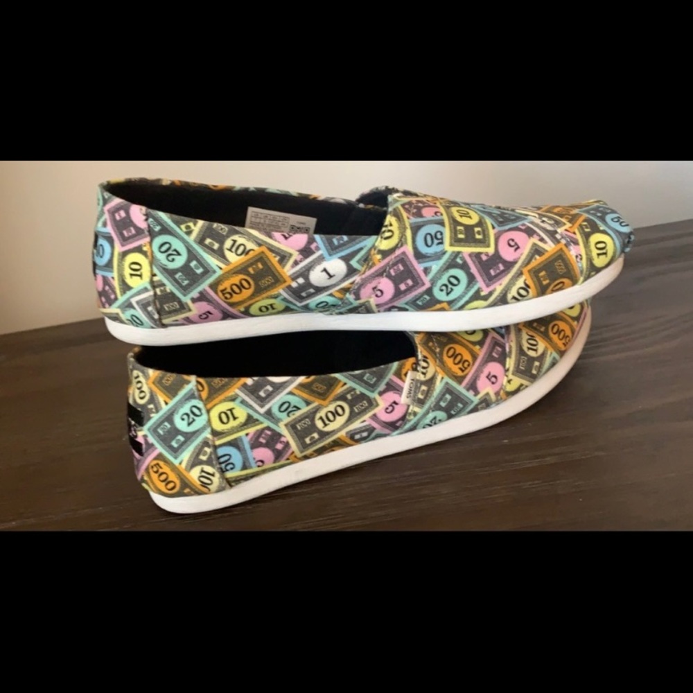 💰 TOMS MONOPOLY MONEY EUC SHOES SIZE 7 🎩 - Picture 3 of 8